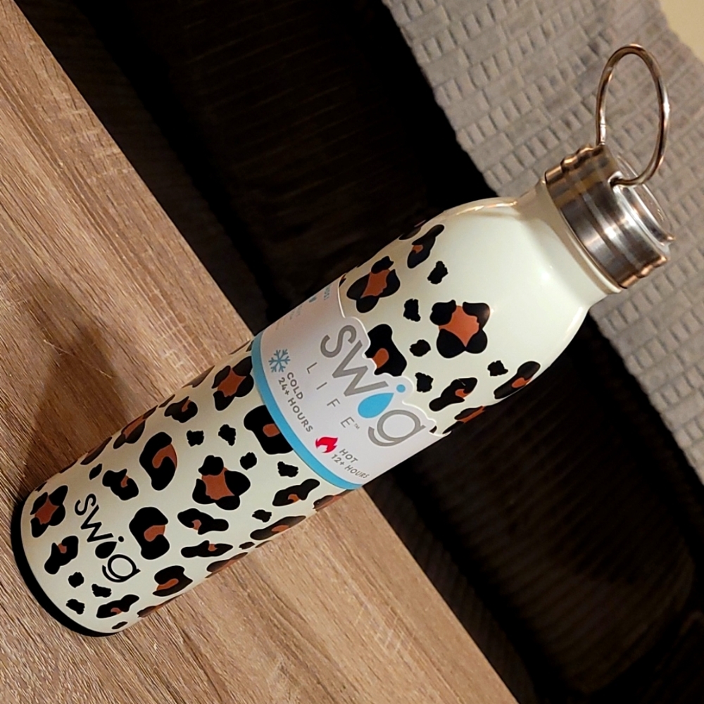 Swig 20 oz Leopard Stainless Steel Bottle